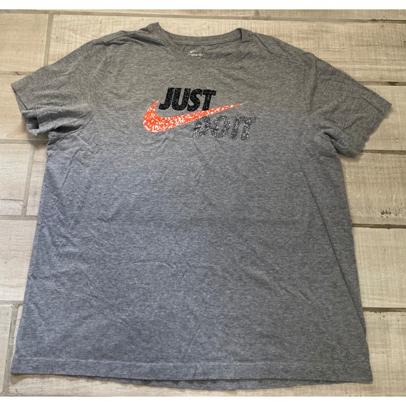 Nike Shirt Mens Size XXL 2X Big Logo Swoosh Gray The Nike Tee Pixel Splatter - Picture 1 of 5